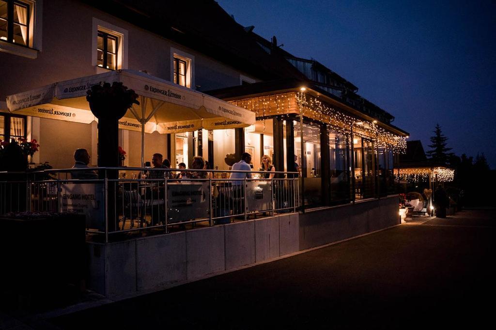 Rossano Boutique Hotel & Ristorante Sachsen bei Ansbach Exterior foto